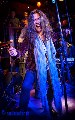  live 20170429 0106 sarischorr