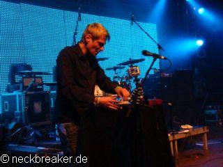 live 20131012 0406 small