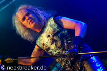 live 20140717 0505 gravedigger