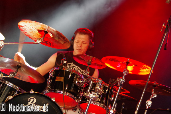 live 20150718 0204 crossheadx