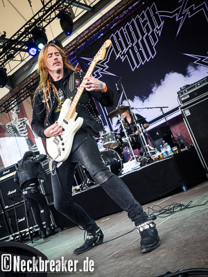 live 20160515 0201 blacktrip