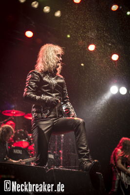 live_20170607_0701_GraveDigger