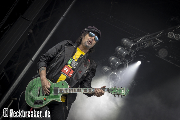 live_20170608_0201_PhilCampbellAndTheBastardSons