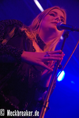 live 20170308 02 02 PrettyMaids