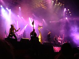 amon_amarth_summerbreeze2007_04.jpg