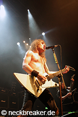 live 20140717 02 04 Airbourne