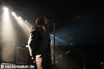 live 20141115 02 02 RivalSons