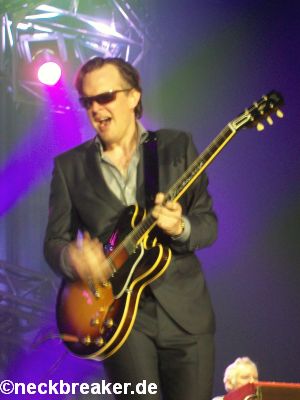 live 20151016 0106 bonamassa