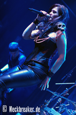 live 20151107 0103 xandria