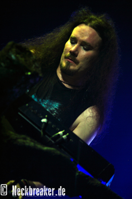 live 20151216 0309 nightwish1