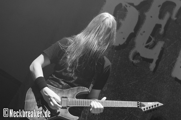 20160319 01 02 BeyondTheBlack