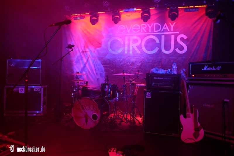 live 20160130 02 everydaycircus
