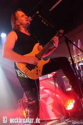 live 20160227 04 redraven