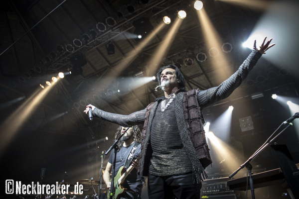 live 20180228 01 ArmoredDawn