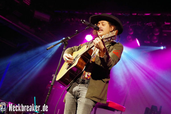 live 20190426 0104 aaronbrooksa