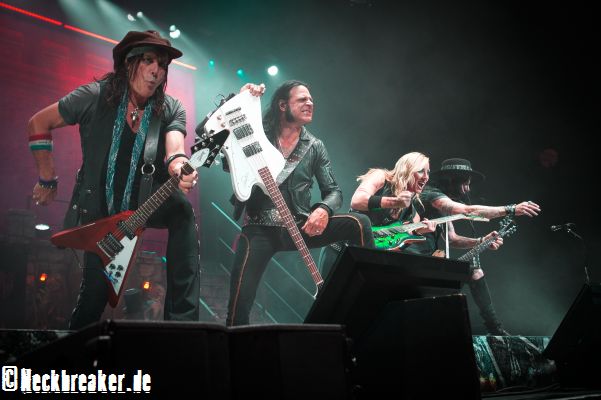 live 20190911 0214 alicecooper