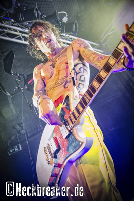 live 20231118 0231 thedarkness 33967