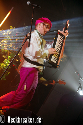 live 20240223 0113 sakaris