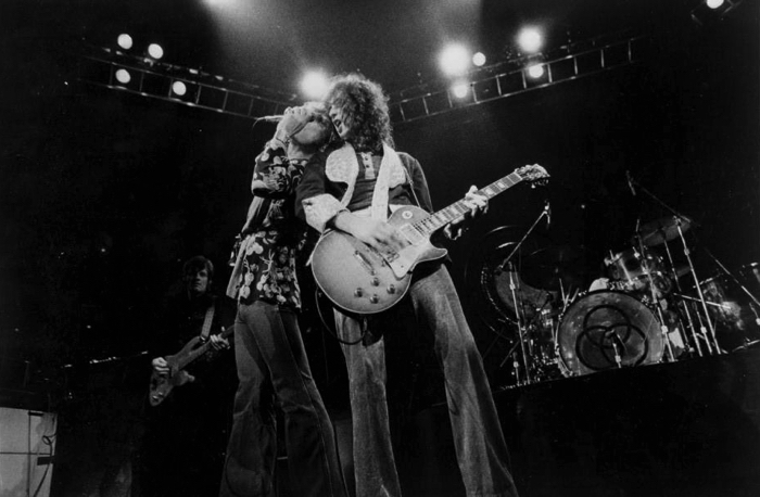 Led-Zeppelin-1975-Atlantic-Publicity-photo220150730 -px700