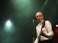 live 20141124 02 03 StatusQuo