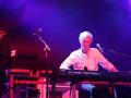 live 20141124 02 16 StatusQuo