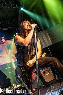 live 20180509 0203 monstermagnet