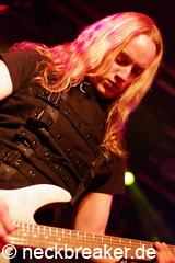 live_20130412_0201