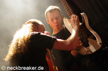 live 20141108 0513 threshold
