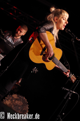 live 20151120 0106 eivor